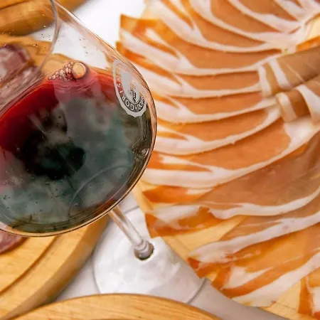 Ca' S Lorenz - A Luxury 100m2 In A Chic Vineyard Apartment *