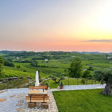 Ca' S Lorenz - A Luxury 100m2 In A Chic Vineyard