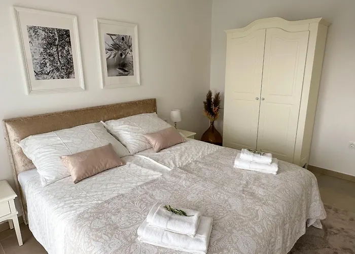 Ca' S Lorenz - A Luxury 100m2 In A Chic Vineyard * Dobrovo